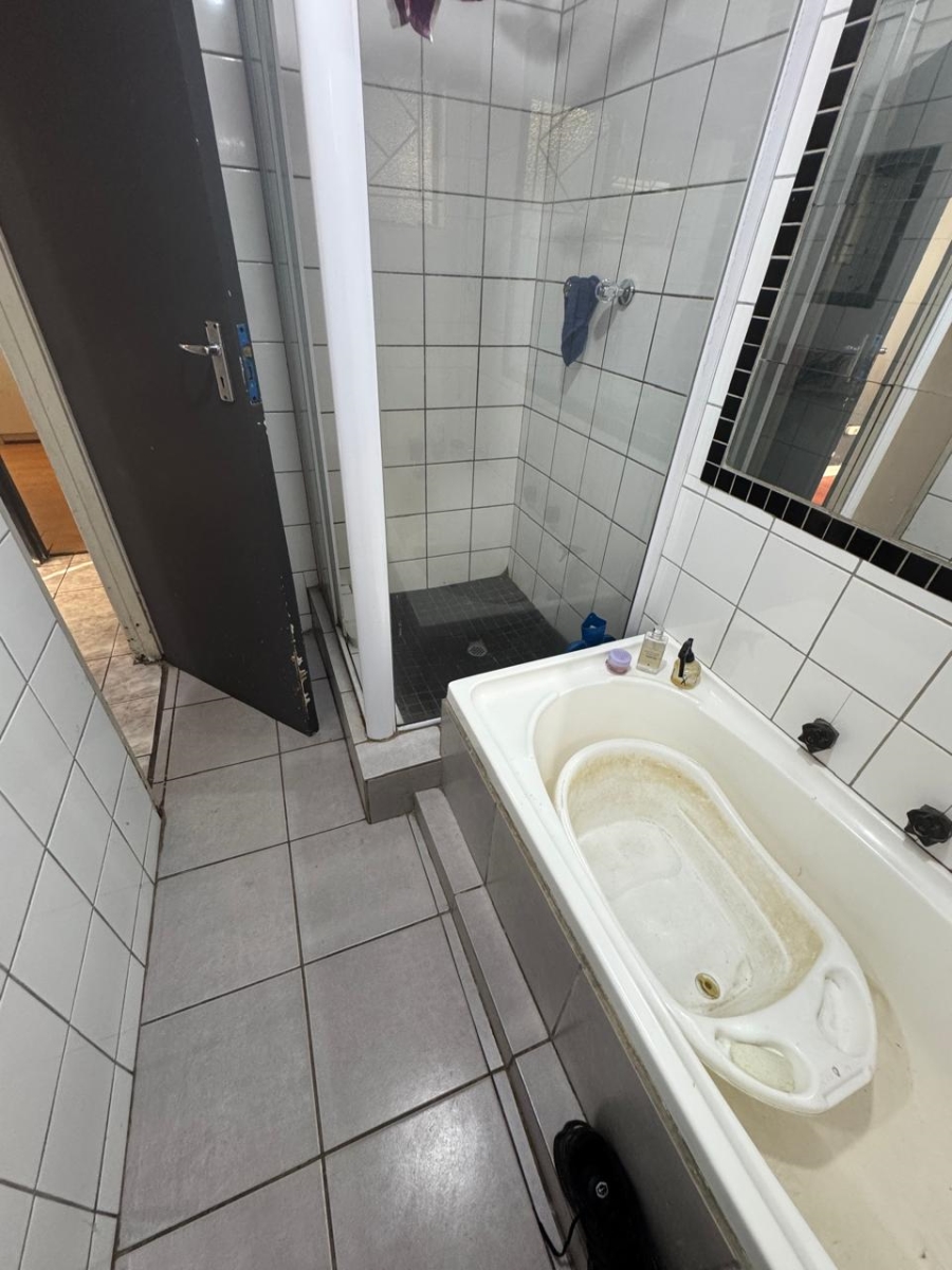 3 Bedroom Property for Sale in Park Village Western Cape